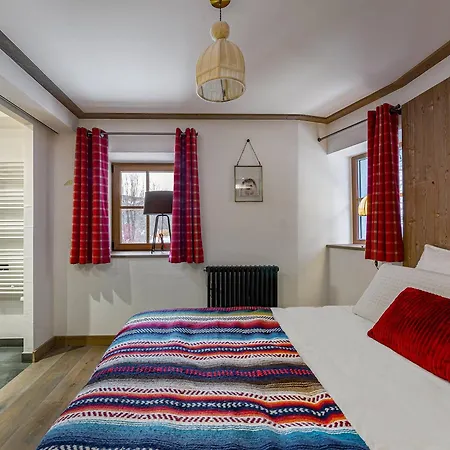 Moderne Avec Parking Et Wifi, A Proximite Des Pistes Et Commerces - Fr-1-566-20 *